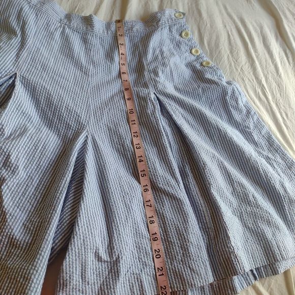 Eddie Bauer blue and white seersucker striped loose shorts size 32 - Picture 5 of 10